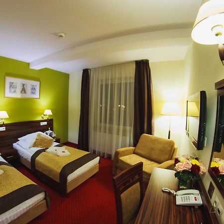 Hotel Pikul ปูวาวือ ภายนอก รูปภาพ