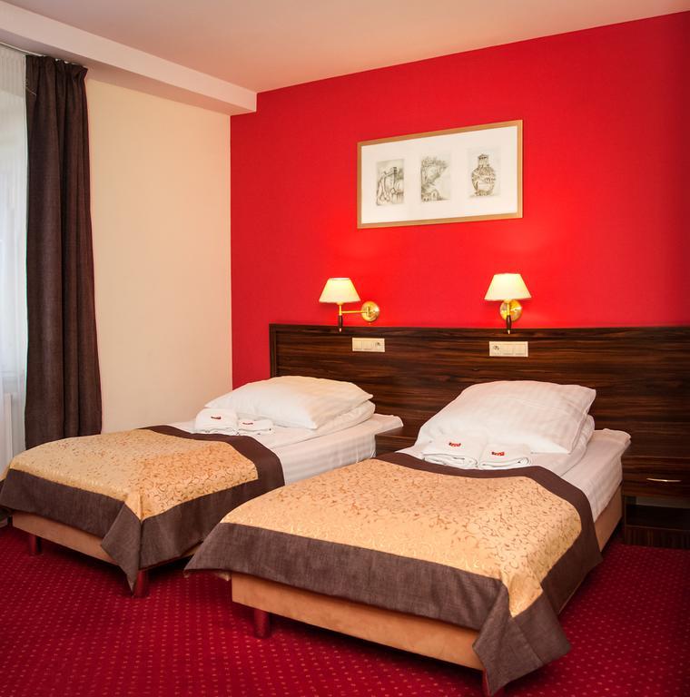 Hotel Pikul ปูวาวือ ภายนอก รูปภาพ