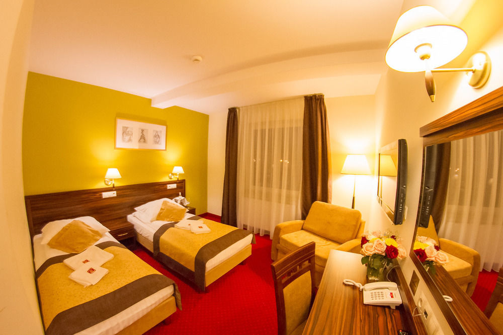 Hotel Pikul ปูวาวือ ภายนอก รูปภาพ